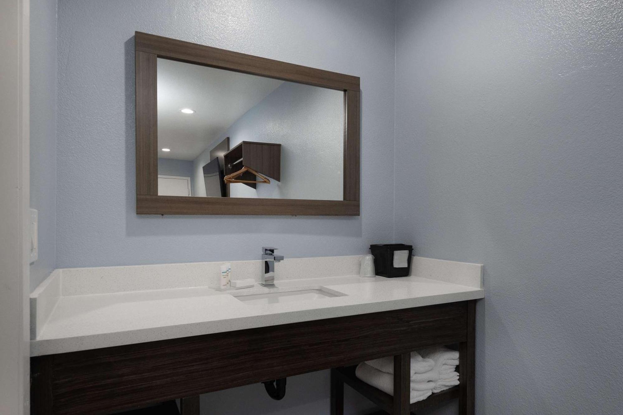 Days Inn By Wyndham Arroyo Grande Pismo Beach Dış mekan fotoğraf
